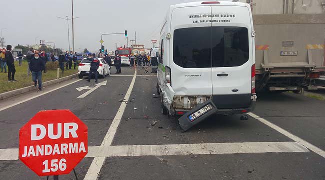 Kırmızı Işıkta Zincirleme Kaza, 4 Yaralı