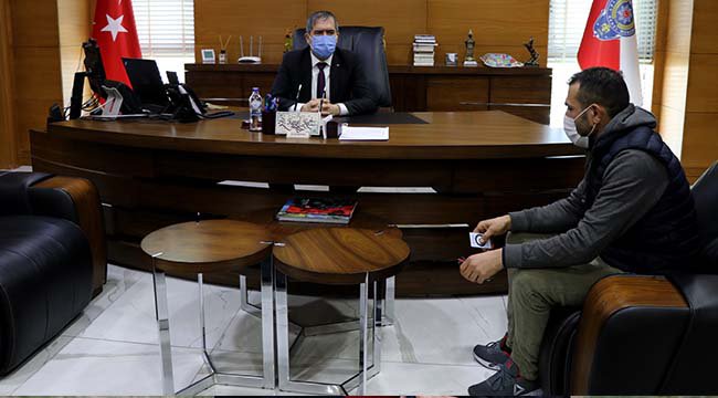 Kağıt Toplayıcısından Örnek Davranış