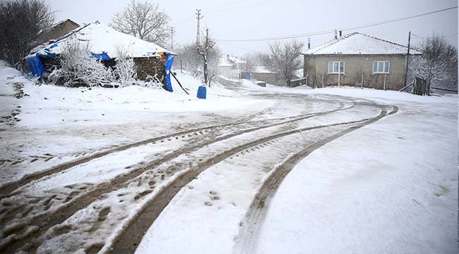 Trakya'da Nisan'da Kar Yağdı