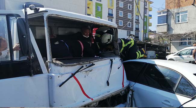 Freni Patlayan Kamyonet Ortalığı Savaş Alanına Çevirdi