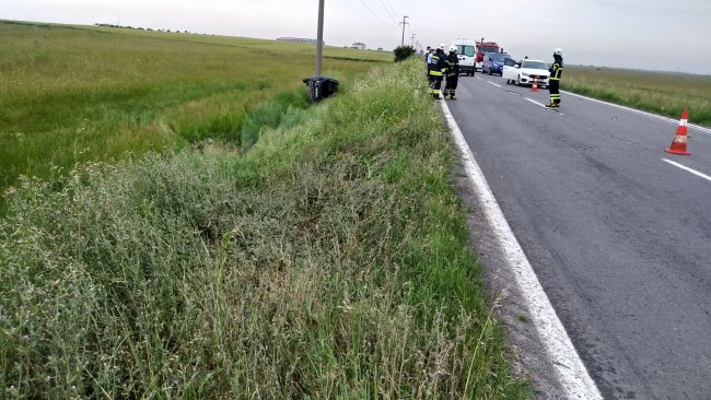Kontrolden Çıkan Otomobil Takla Atarak Tarlaya Uçtu