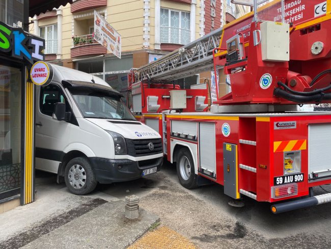 Hatalı Parklar İtfaiye Aracının Geçişini Engelledi
