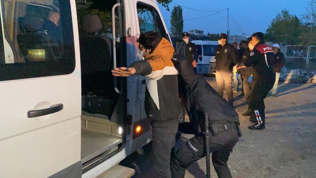 Çorlu'da 'Çekçek' İle Çöp Toplayan 112 Mülteci Yakalandı