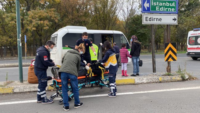 Yolcu Minibüsü Hafriyat Kamyonuyla Çarpıştı, 5 Yaralı