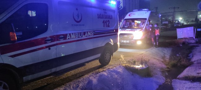 Kauçuk Fabrikasında Korkutan Yangın, 3 İşçi Hastaneye Kaldırıldı