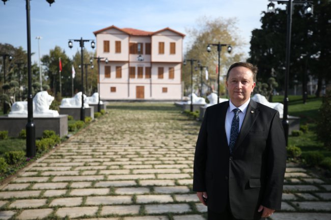 Balıkesir'de "Atatürk'ün Doğduğu Evin Benzeri" İnşa Edildi