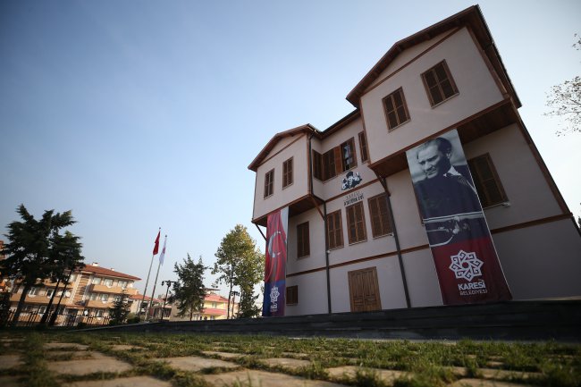 Balıkesir'de "Atatürk'ün Doğduğu Evin Benzeri" İnşa Edildi