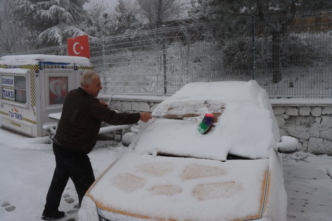 Kırklareli'nde Kar Kalınlığı 7 Santimetreye Ulaştı