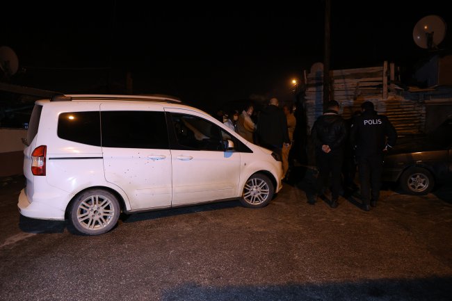 Polis Aracına Silahlı Saldırı