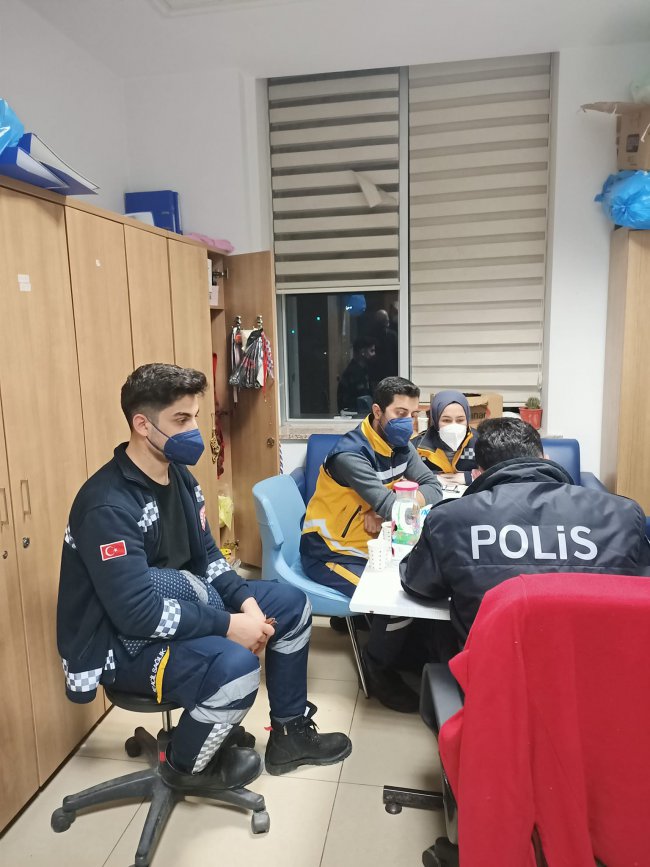 Aracı Çizilen Avukat Sağlıkçıyı Darbetti!