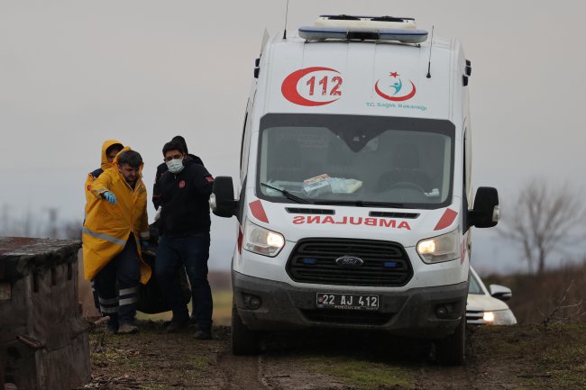 Edirne'de 12 Göçmen Donarak Öldü