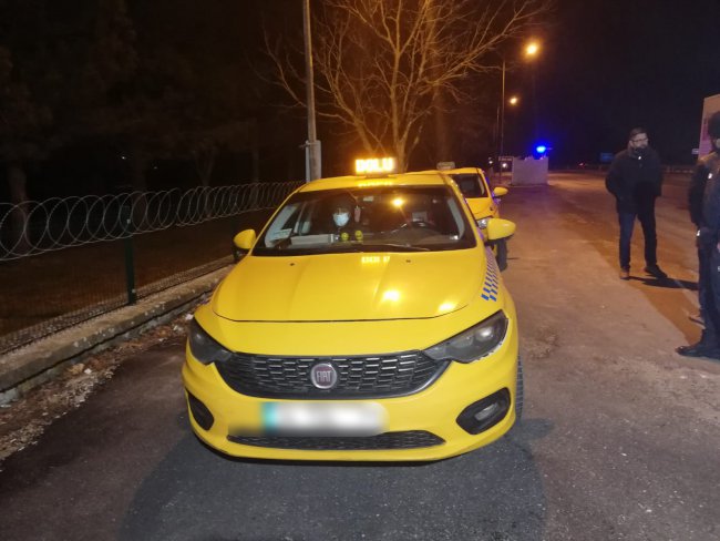 Taksilerde 10 Mülteci Yakalandı
