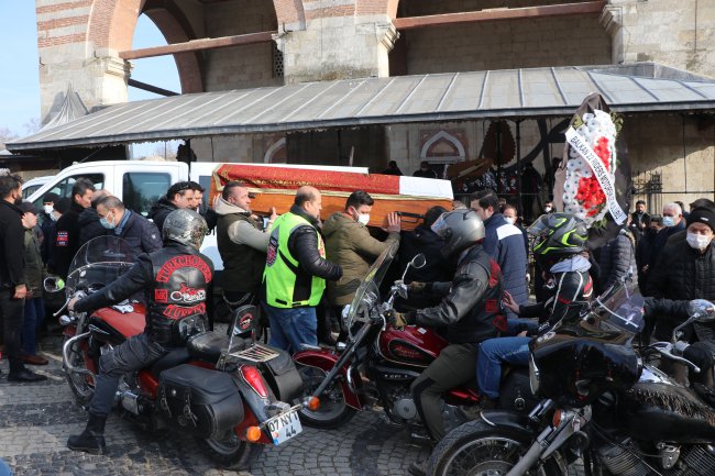 Arkadaşının Attığı Tokat Nedeniyle Ölen Motosiklet Kulübü Başkanı Defnedildi