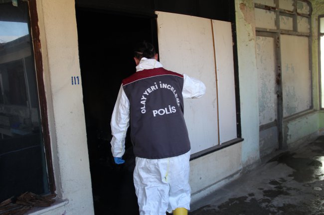 Yangın Çıkan Metruk Depoda Ceset Bulundu