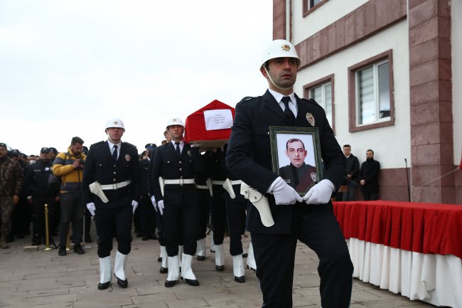 Görev Başında Kalp Krizi Geçiren Polisin Cenazesi Memleketine Uğurlandı