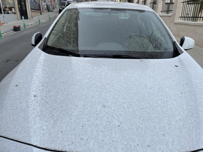 Tekirdağ'da Araçların Üzeri Tozla Kaplandı
