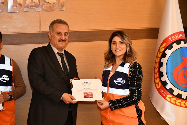 Destek AFAD Gönüllüleri Kimlik Kartlarını Aldı