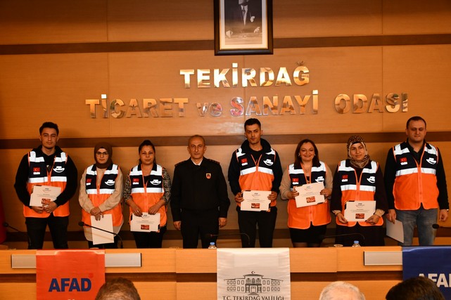 Destek AFAD Gönüllüleri Kimlik Kartlarını Aldı