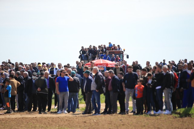 3 Kategoride At Yarışları Düzenlendi