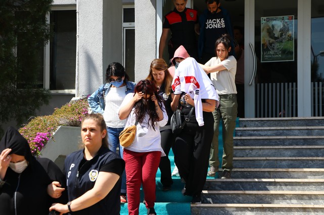 18 Adrese Eş Zamanlı Fuhuş Operasyonu, 8 Gözaltı