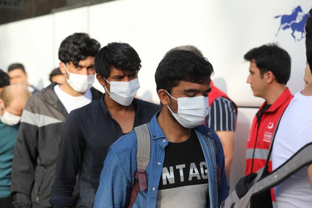 Sınır Dışı Edilecek 136 Afganistan Uyruklu Edirne'den Gönderildi