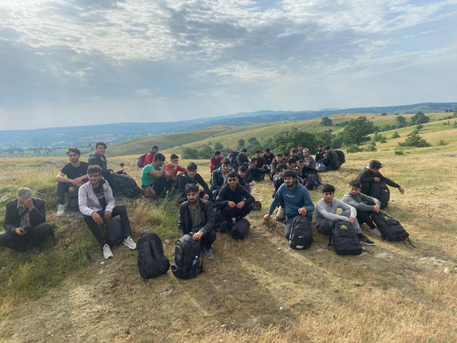 32 Kaçak Göçmen Böyle Yakalandı