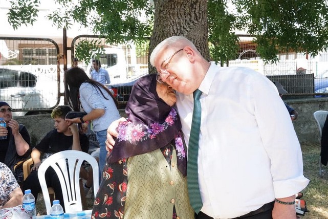 Başkan Yüksel Cem Evlerinin Pikniğine Katıldı