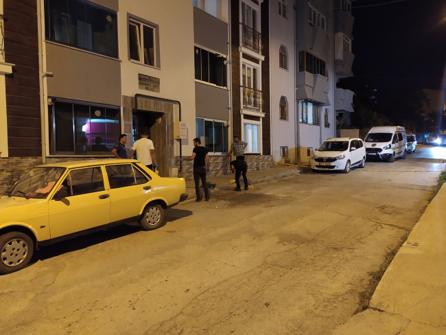 Boşanma Aşamasındaki Eşini Vurdu