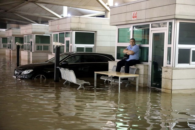 Edirne Kapıkule Gümrük Kapısı'nı Su Bastı