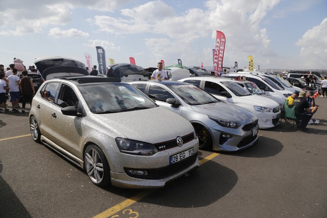 Modifiyeli Araç Tutkunları Tekirdağ'da Buluştu