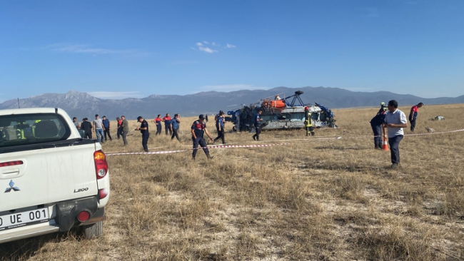 Denizli'de Yangın Söndürme Helikopteri Düştü, 2 Ölü, 5 Yaralı