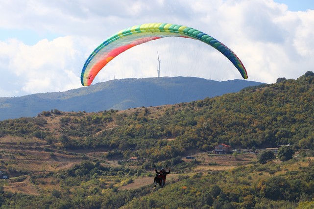 Tekirdağ Hafta Sonu Paraşüt Tutkunlarını Ağırlıyor