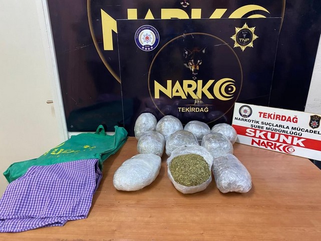 Çorlu ve Süleymanpaşa'da 3 Kilo Eroin, 5 Kilo Skunk Ele Geçirildi, 10 Gözaltı