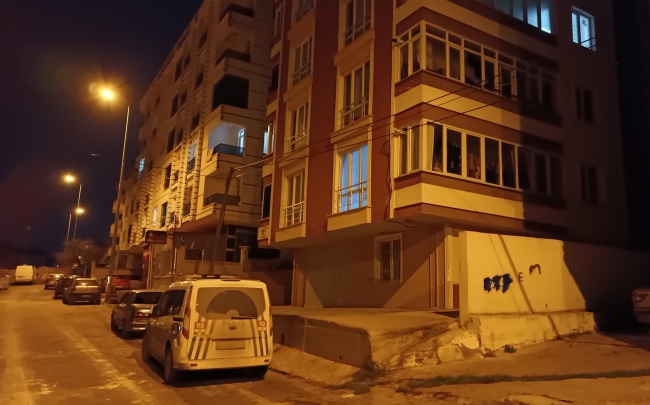 Arkadaşının Doğum Günü Partisinde Balkondan Düşerek Ağır Yaralandı