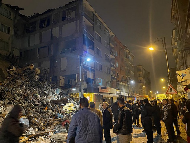 Kahramanmaraş'ta 7,4 Büyüklüğünde Deprem