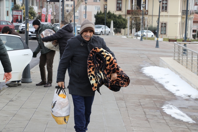 Kırklareli ve Tekirdağ'da Depremzedeler İçin Yardım Kampanyası Başlatıldı