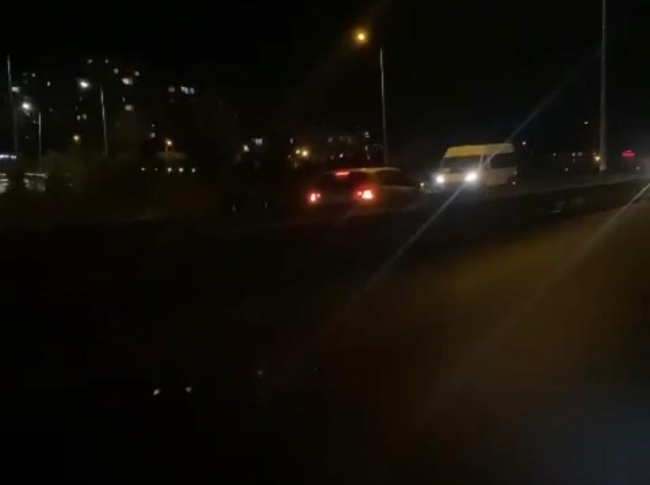 Vurdum Duymazlığın Böylesi! Ters Yönde Akan Trafiğe Karşı İlerledi