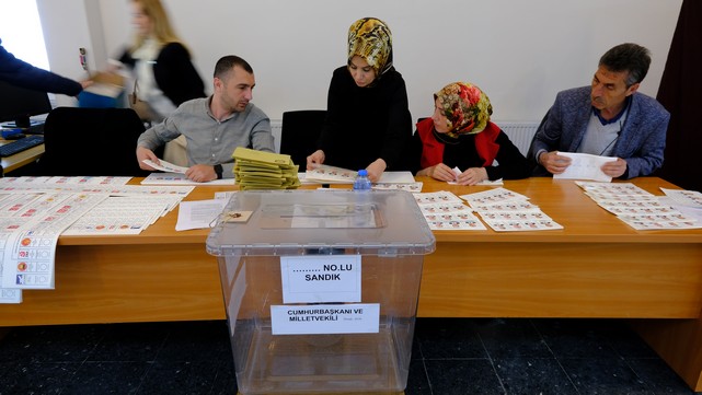 Sınır Kapılarında Oy Verme İşlemi Başladı