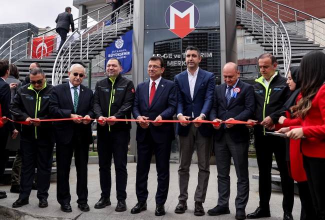 İBB'nin Yerli Tramvayı Tram34 Törenle Tanıtıldı