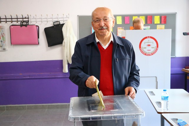 CHP Sözcüsü Öztrak, Oyunu Tekirdağ'da Kullandı