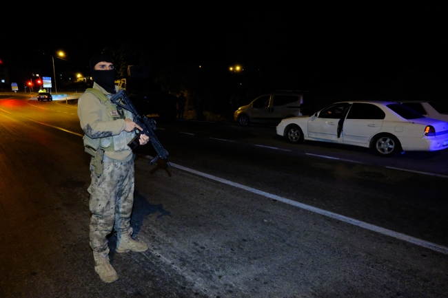 Düzensiz Göçle Mücadeleye Özel Harekat Polisinden Destek