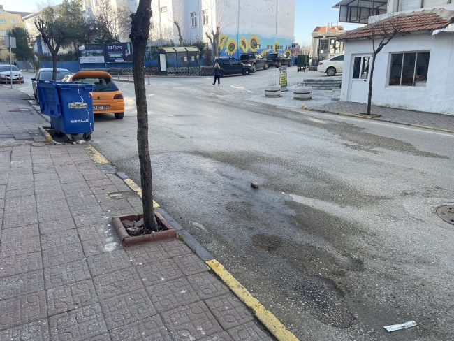 Evden Çıktıkları Sırada Kurşun Yağdırdı! Sonra Boş Arazide İntihara Kalkıştı