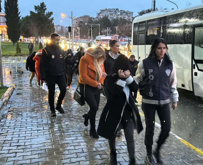 Çorlu'da 7 Masaj Salonuna Fuhuş Operasyonu, 37 Gözaltı