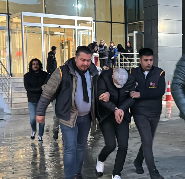 Çorlu'da 7 Masaj Salonuna Fuhuş Operasyonu, 37 Gözaltı