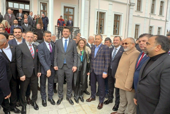 Bakan Yerlikaya'dan Tekirdağ'da Esnaf Ziyareti