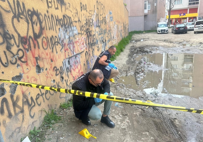 Sokak Ortasında Silahlı Kavga! 2 Yaralı