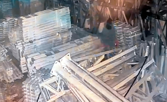 Fabrika İnşaatlarından 4 Milyonluk Kablo Çalan 2 Kişi Yakalandı