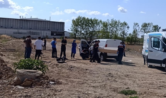 Tartıştığı Kız Arkadaşını Öldürüp, Kendi Yaşamına Son Verdi