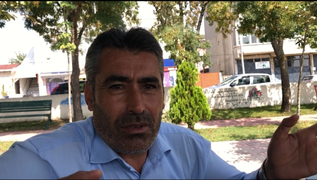 Okul İnşaatında Çalışan İşçiler Alacaklarını İstiyor