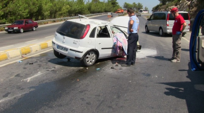 Bodum'da Tatil Dönüşü Feci Kaza 1 Ölü, 2 Yaralı